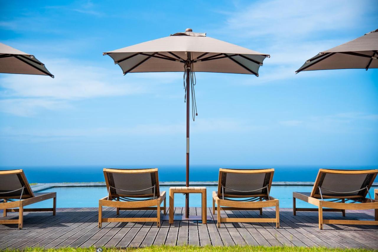 Sensi Azores Nature And Spa Ginetes エクステリア 写真 A patio umbrella