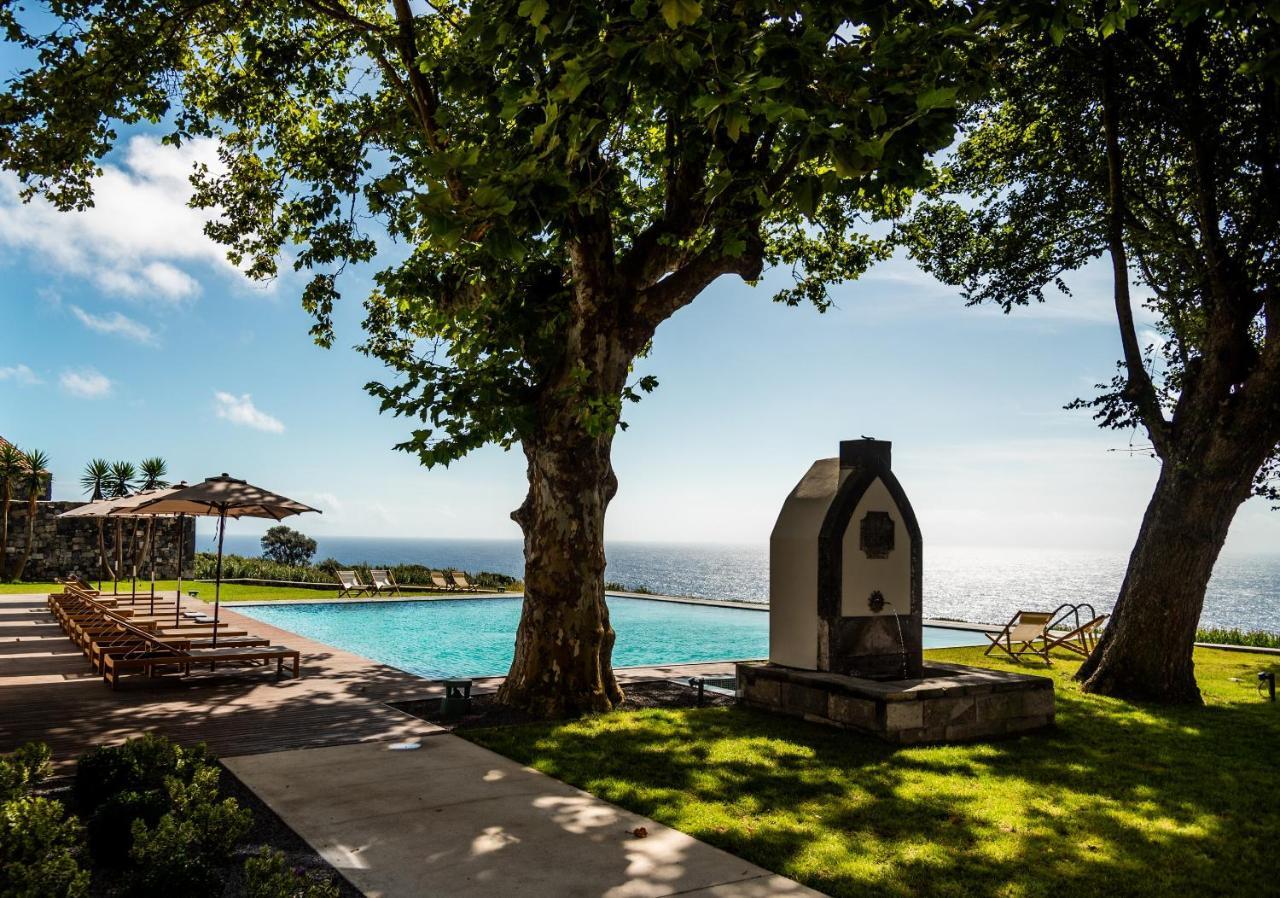 Sensi Azores Nature And Spa Ginetes エクステリア 写真 The swimming pool at the hotel